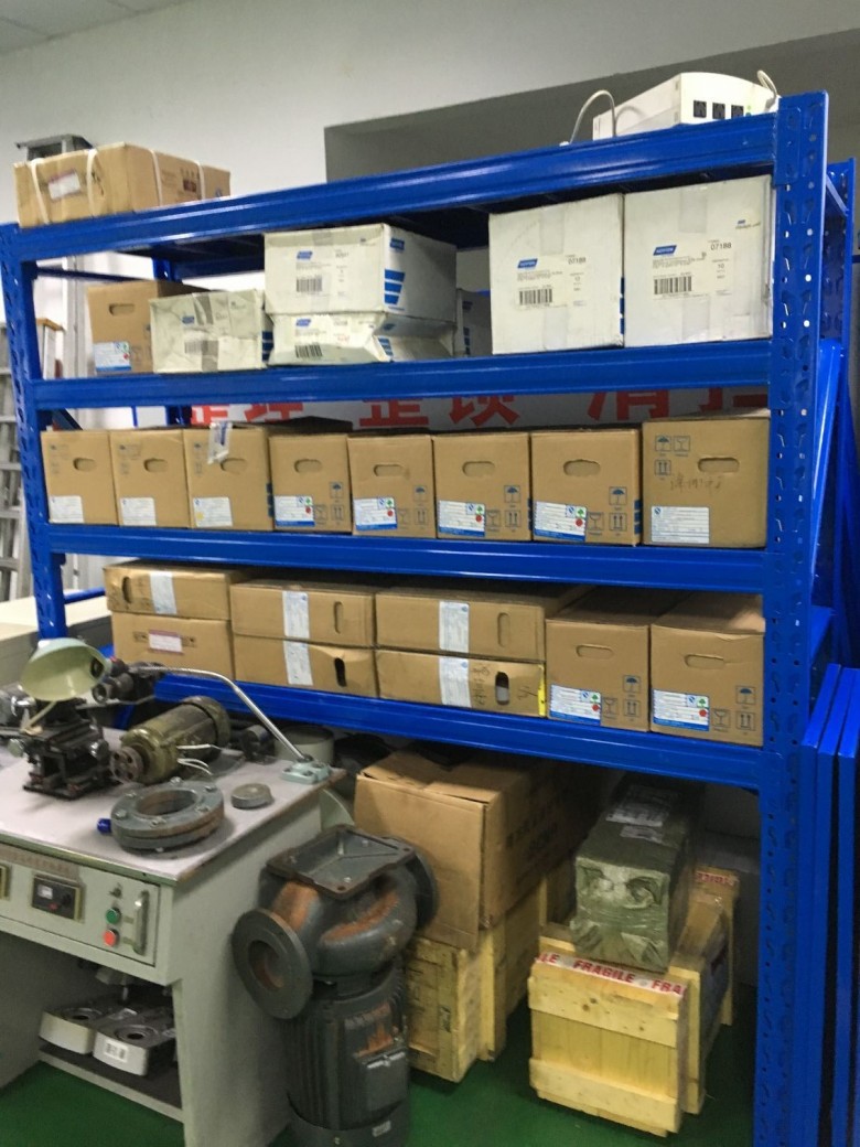 廠家直銷庫房貨架 超市貨架 輕型貨架 中型貨架現(xiàn)貨批發(fā)銷售