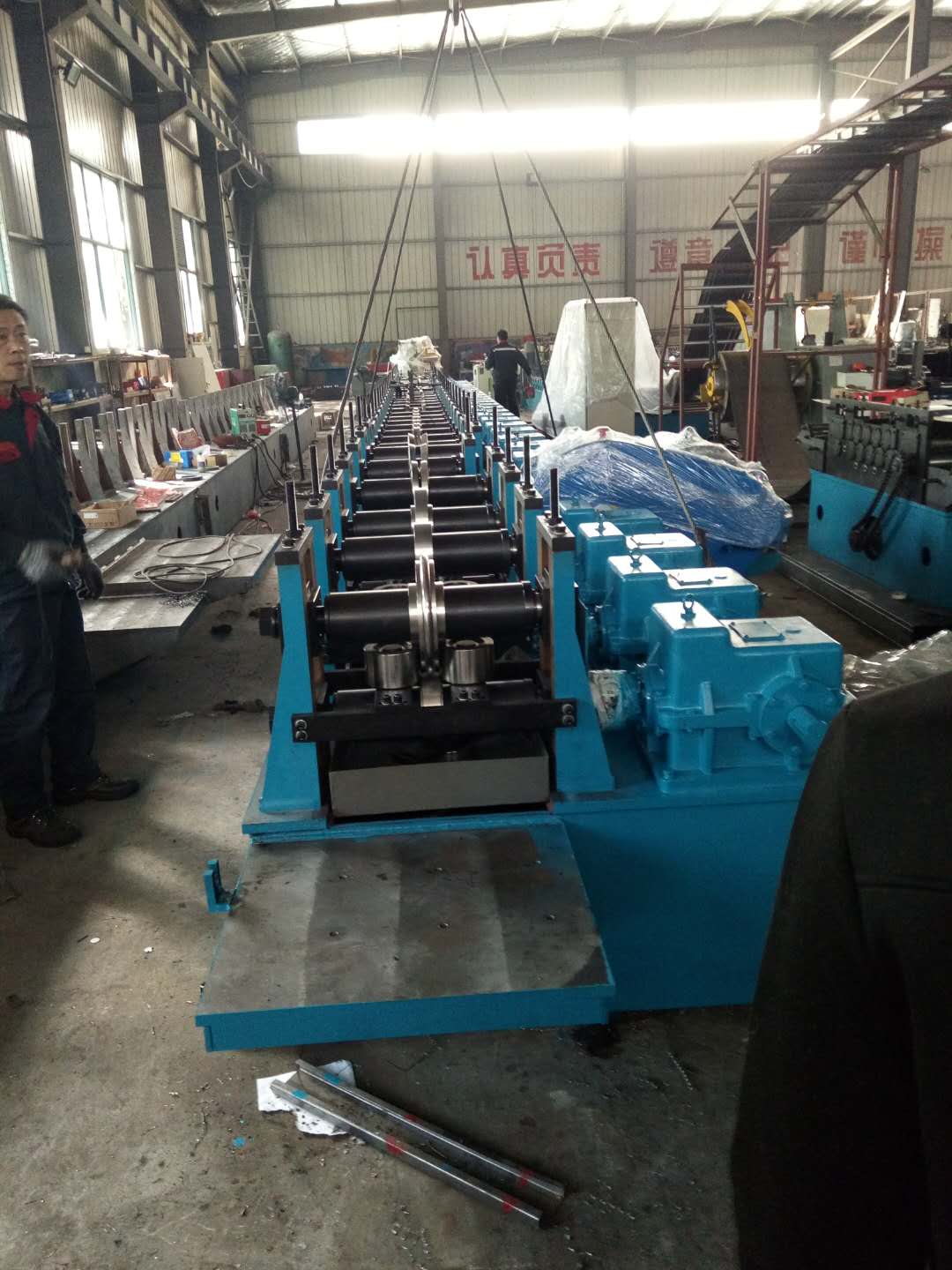 抗震支架成型機