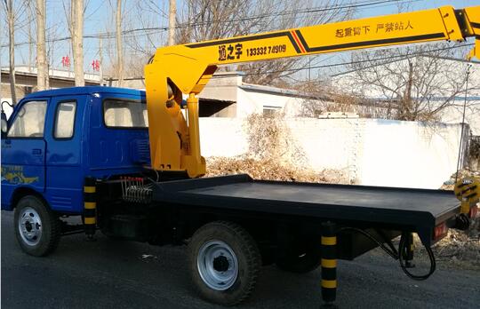 小吊車小吊機(jī)直銷隨車吊運(yùn)機(jī)汽車吊定制微型吊機(jī)小型吊車小型吊機(jī)