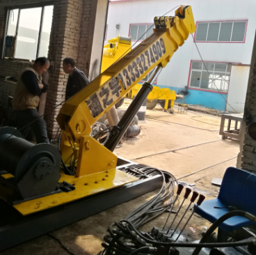 小吊車安裝小吊機隨車吊運機汽車吊定制小型吊車小型吊機