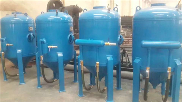 起重機塔吊除銹翻新清理噴砂機高清大圖