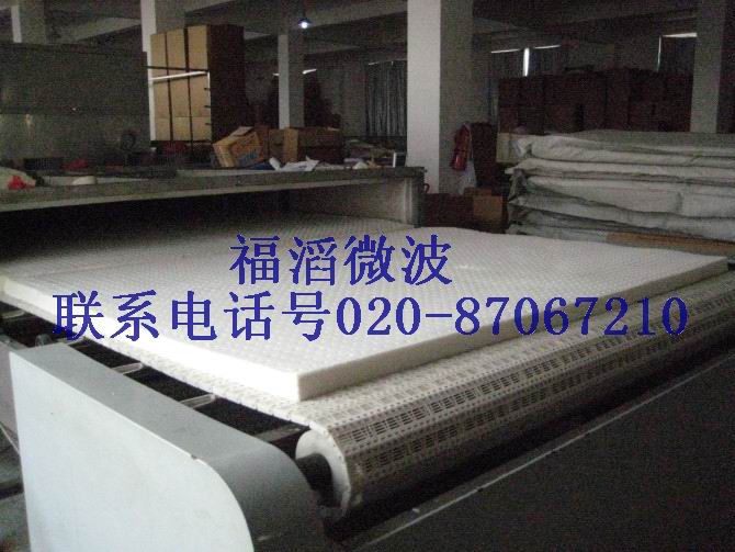 乳膠制品微波快速干燥機(jī)，微波設(shè)備，微波乳膠烘干機(jī)