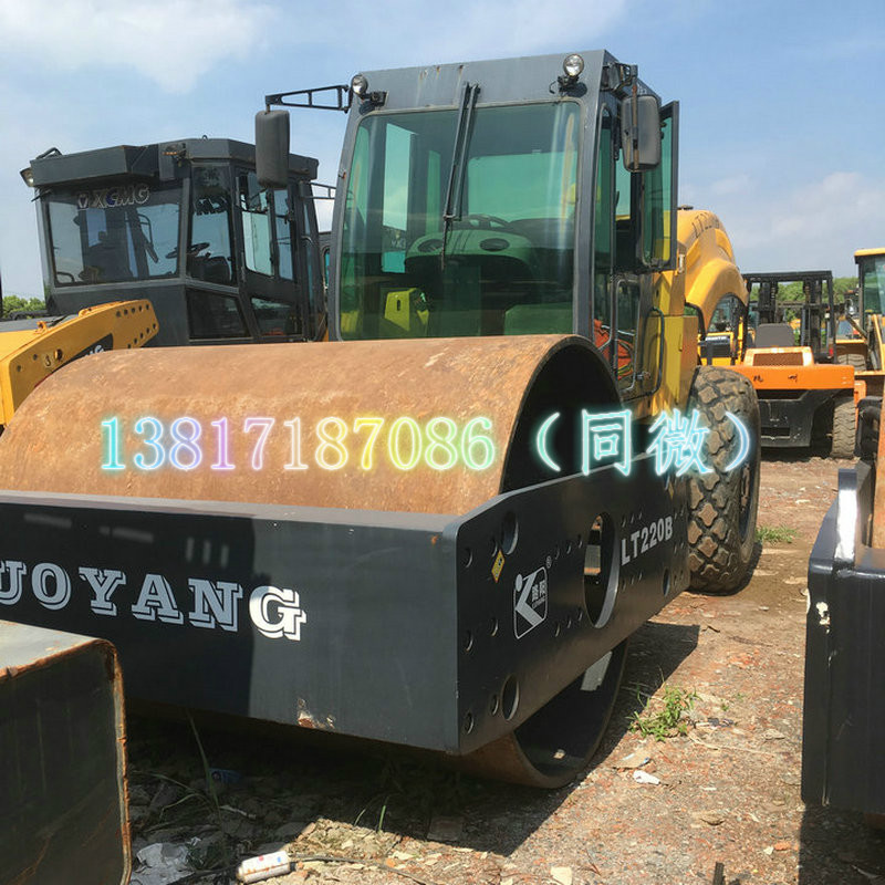 珠江二手壓路機出售、出售徐工20噸振動二手壓路機