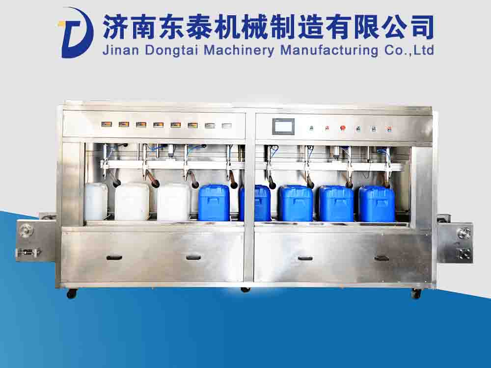 半自動(dòng)食用油灌裝機(jī)已經(jīng)徹底融入我們的生活