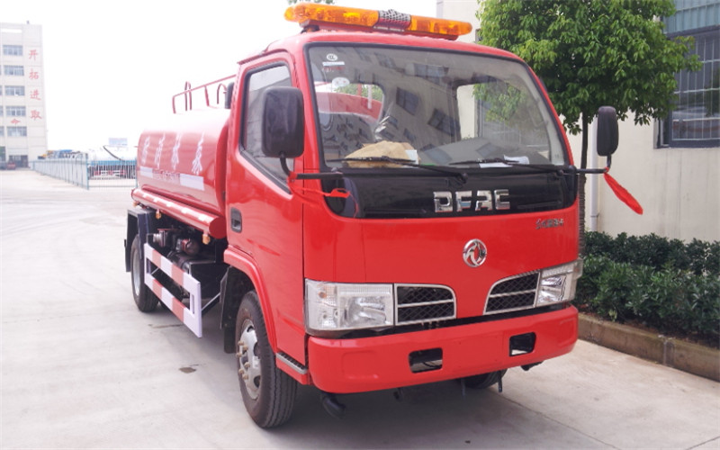 鶴崗解放5噸灑水車