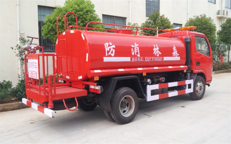 張家界重汽豪沃灑水車
