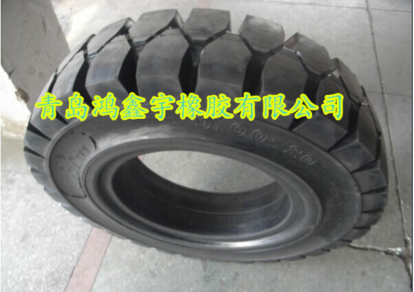發(fā)泡實(shí)心輪胎9。00-20河北叉子車輪胎型號(hào)齊全廠家報(bào)價(jià)