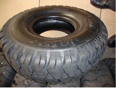工具車輪胎型號齊全825-15充氣輪胎報價825-15正品三包現(xiàn)貨