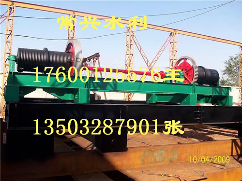 常興QPQ型雙吊點(diǎn)卷揚(yáng)啟閉機(jī)