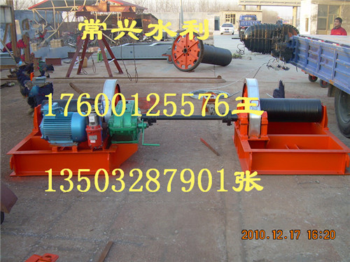 常興QPQ型雙吊點(diǎn)卷?yè)P(yáng)式啟閉機(jī)