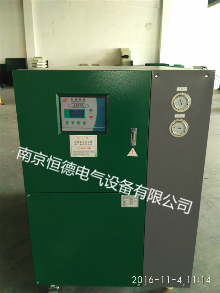 直流變頻冷水機的優(yōu)勢