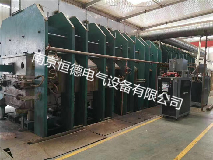 塑拓模溫機(jī)