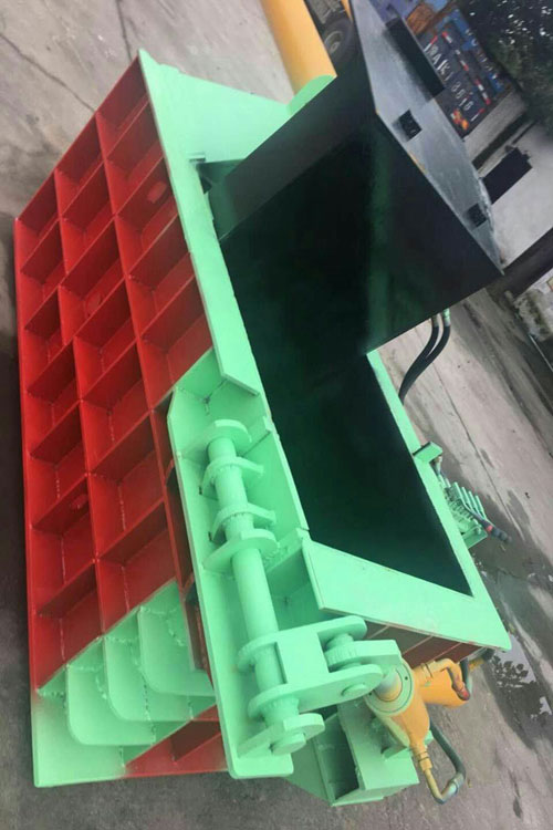 白銀鐵皮廢舊電機壓塊機包型緊湊
