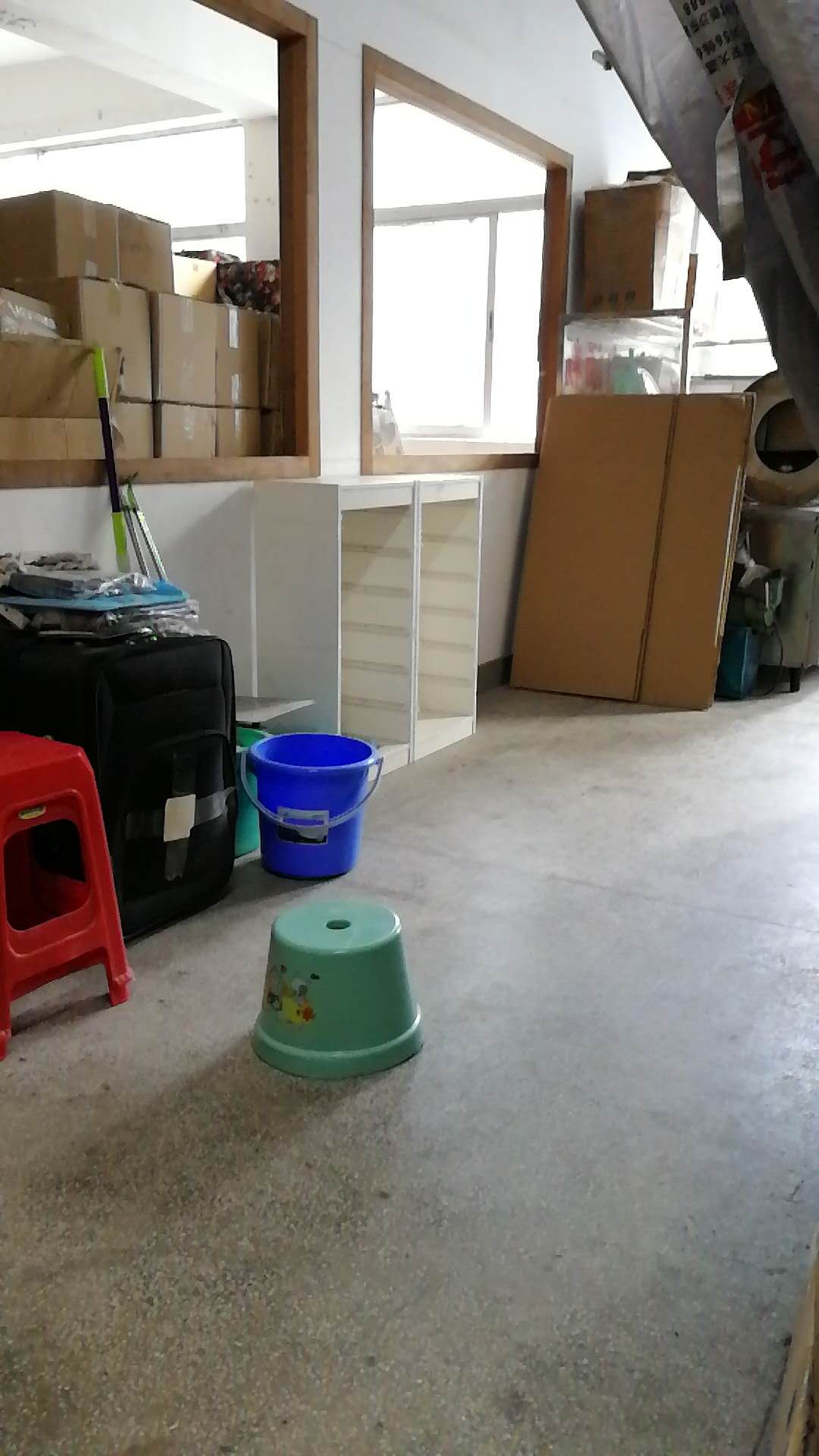 深圳羅湖草鋪行李保管，散貨倉庫