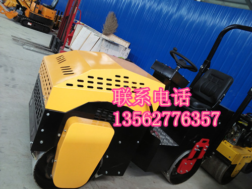 行業(yè)內(nèi)數(shù)一數(shù)二的優(yōu)質(zhì)小型壓路機(jī)
