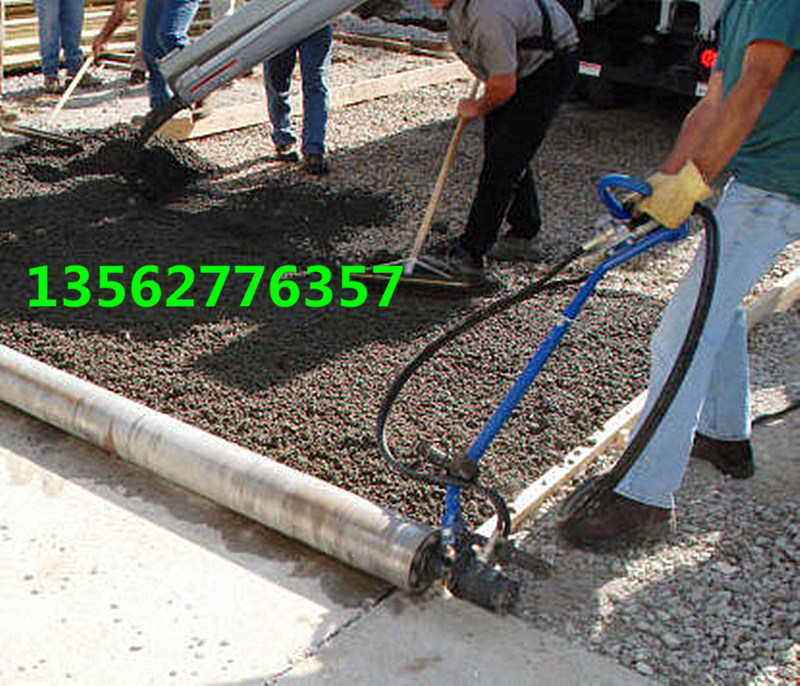 新春狂歡繼續(xù)透水?dāng)備仚C透水路面整平機廠家感恩回饋