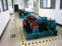 20T QPQ單吊點(diǎn)卷揚(yáng)式啟閉機(jī)