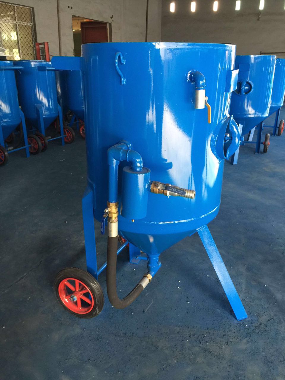 鑄造件去毛剌用高壓移動噴砂機KH-4720