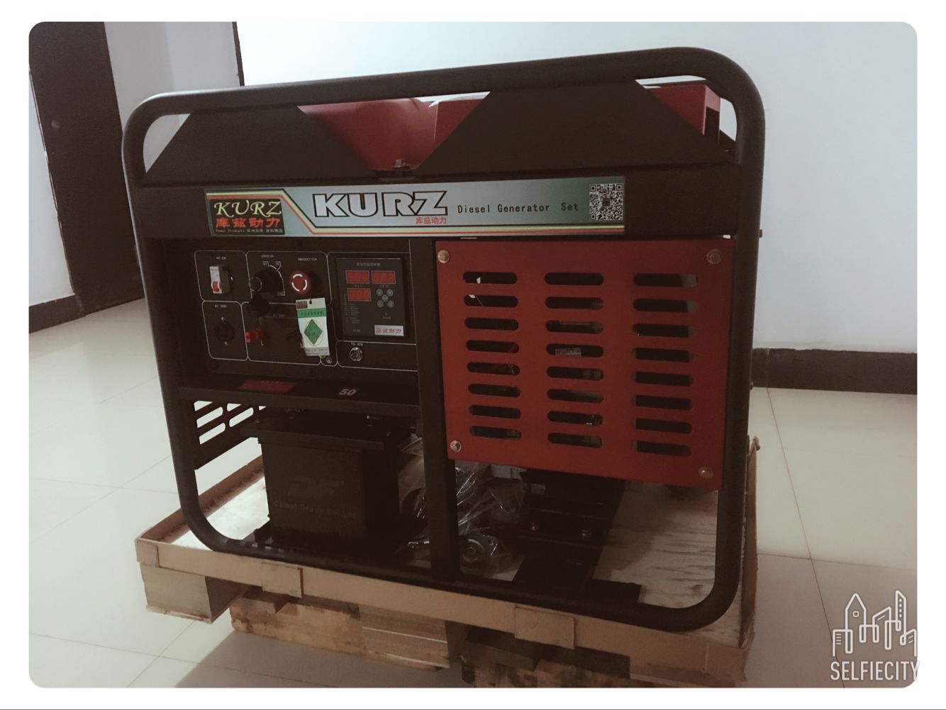 等功率12kw柴油發(fā)電機(jī)批發(fā)價(jià)KZ15800ST