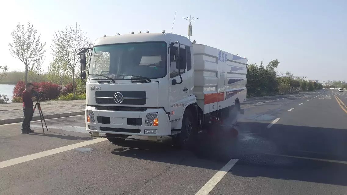 沈陽(yáng)皇姑區(qū)純電動(dòng)掃路車(chē)圖片價(jià)格湖北力威