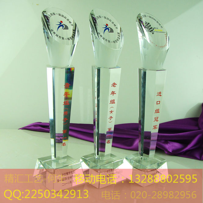 上?，F(xiàn)貨水晶獎(jiǎng)杯廠家，上海活動(dòng)比賽水晶獎(jiǎng)杯