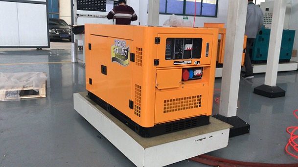 船用10KW柴油發(fā)電機(jī)TO14000ETX