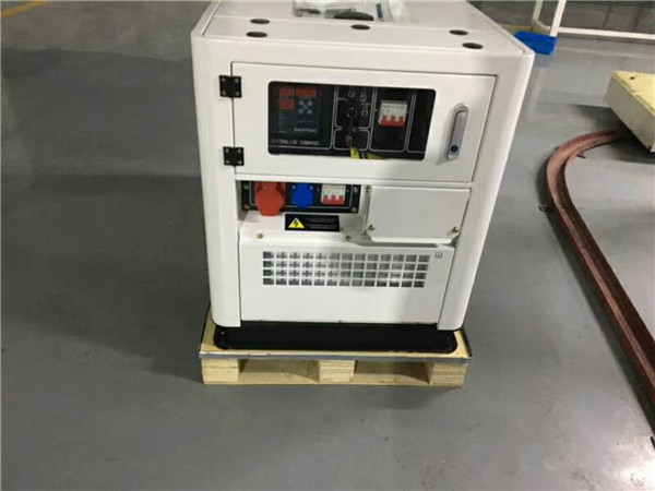 12KW水冷靜音柴油發(fā)電機船用