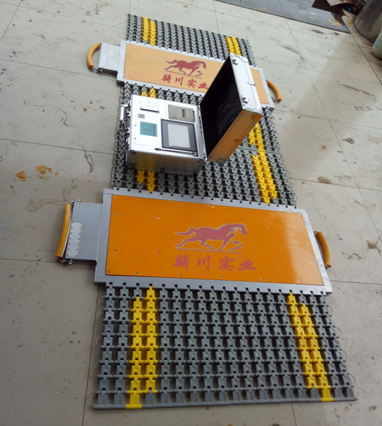 云南大理100噸無線便攜式電子軸重秤（便攜式汽車衡）