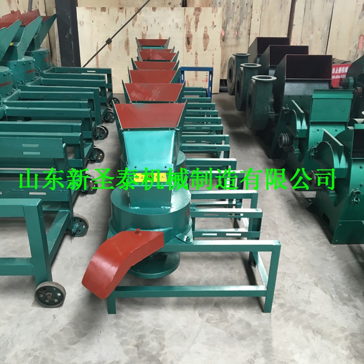 高速運(yùn)轉(zhuǎn)飼料打漿機(jī) 高效率飼料加工機(jī)器廠家