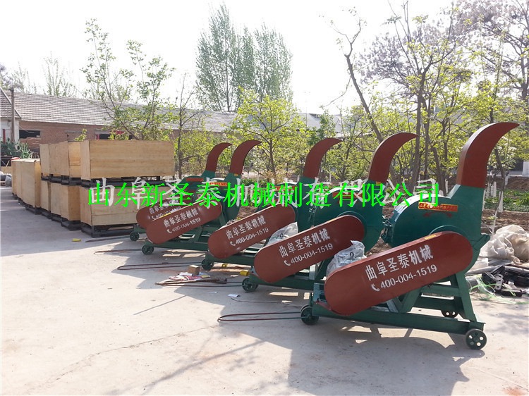 四川鍘草揉搓粉碎機(jī)   牛羊用鍘草粉碎揉絲機(jī)廠家現(xiàn)貨