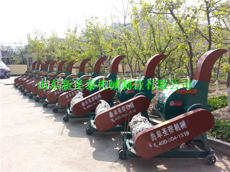 河南秸稈飼料粉碎揉絲機(jī) 青貯鍘草揉絲機(jī)廠家現(xiàn)貨