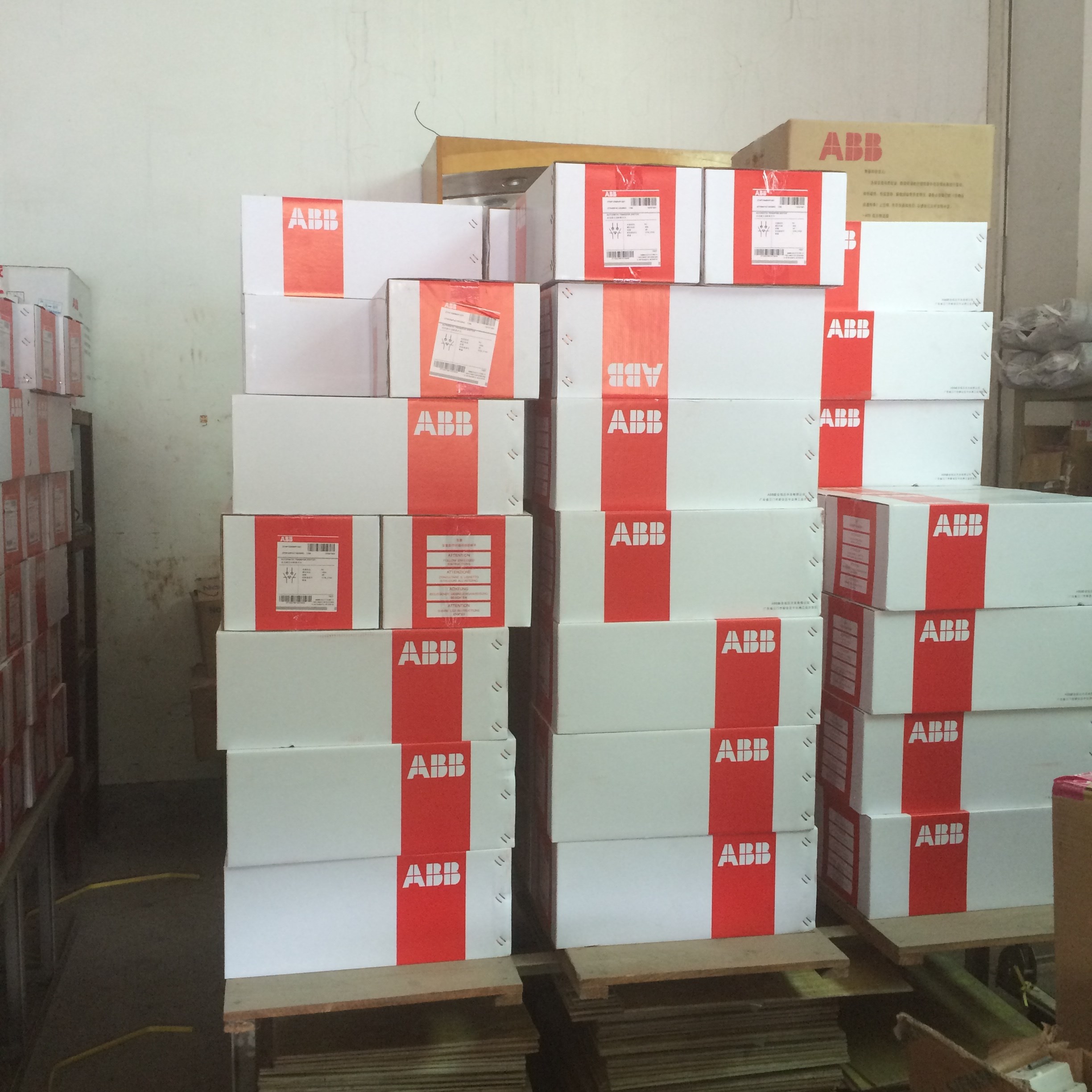 PSTX1250-600-70原裝ABB軟啟動(dòng)現(xiàn)貨供應(yīng)