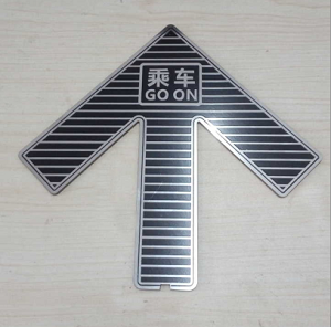 地鐵站地面安全出口導(dǎo)向標(biāo)識，嵌地式發(fā)光箭頭，不銹鋼熒光箭頭屏蔽門疏散指示標(biāo)識