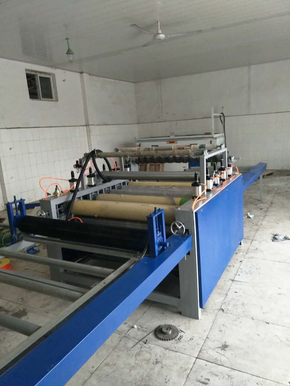 北京石膏板貼紙貼面機PVC貼紙機貼膜機貼板機