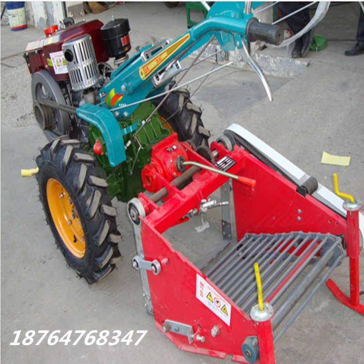 內(nèi)蒙古生產(chǎn)加工土豆收獲機(jī)?農(nóng)用手扶拖拉機(jī)土豆收獲機(jī)價(jià)格