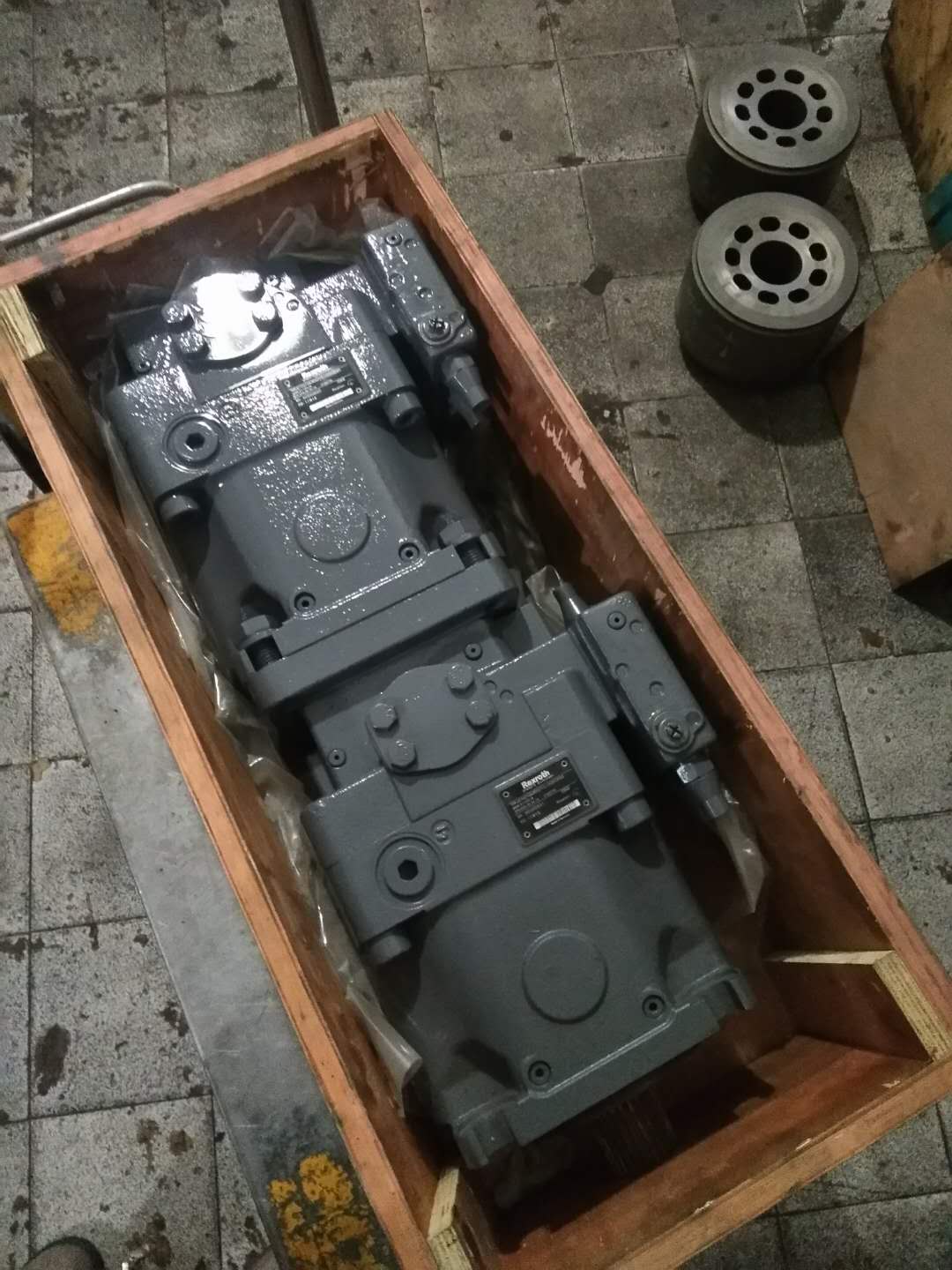 力士樂雙聯(lián)泵A11VO145主油泵廠家直接維修