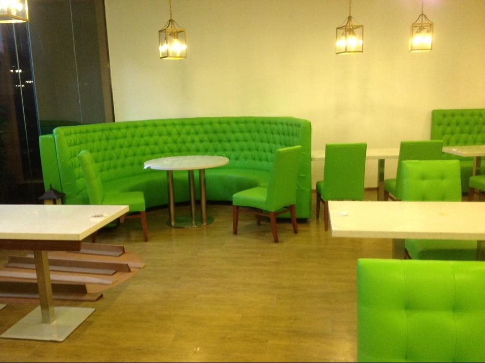 定做主題餐廳西餐廳飯店咖啡廳沙發(fā)椅半圓形 個(gè)性實(shí)木卡座沙發(fā)