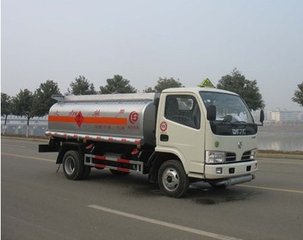城區(qū)9方油槽車(chē)