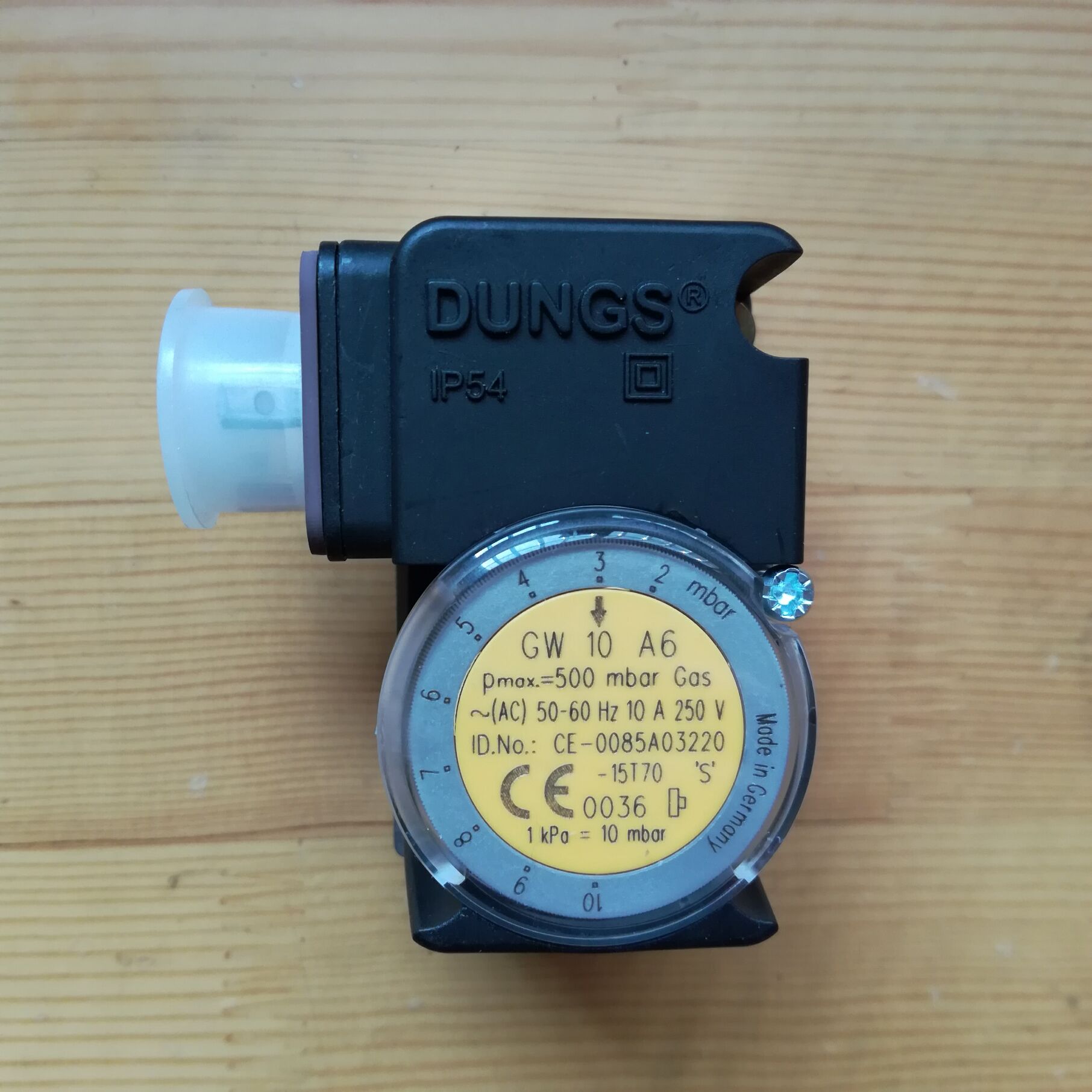 廠家直銷dungs冬斯壓力開關 GW10A6燃燒器電磁閥空氣壓力開關