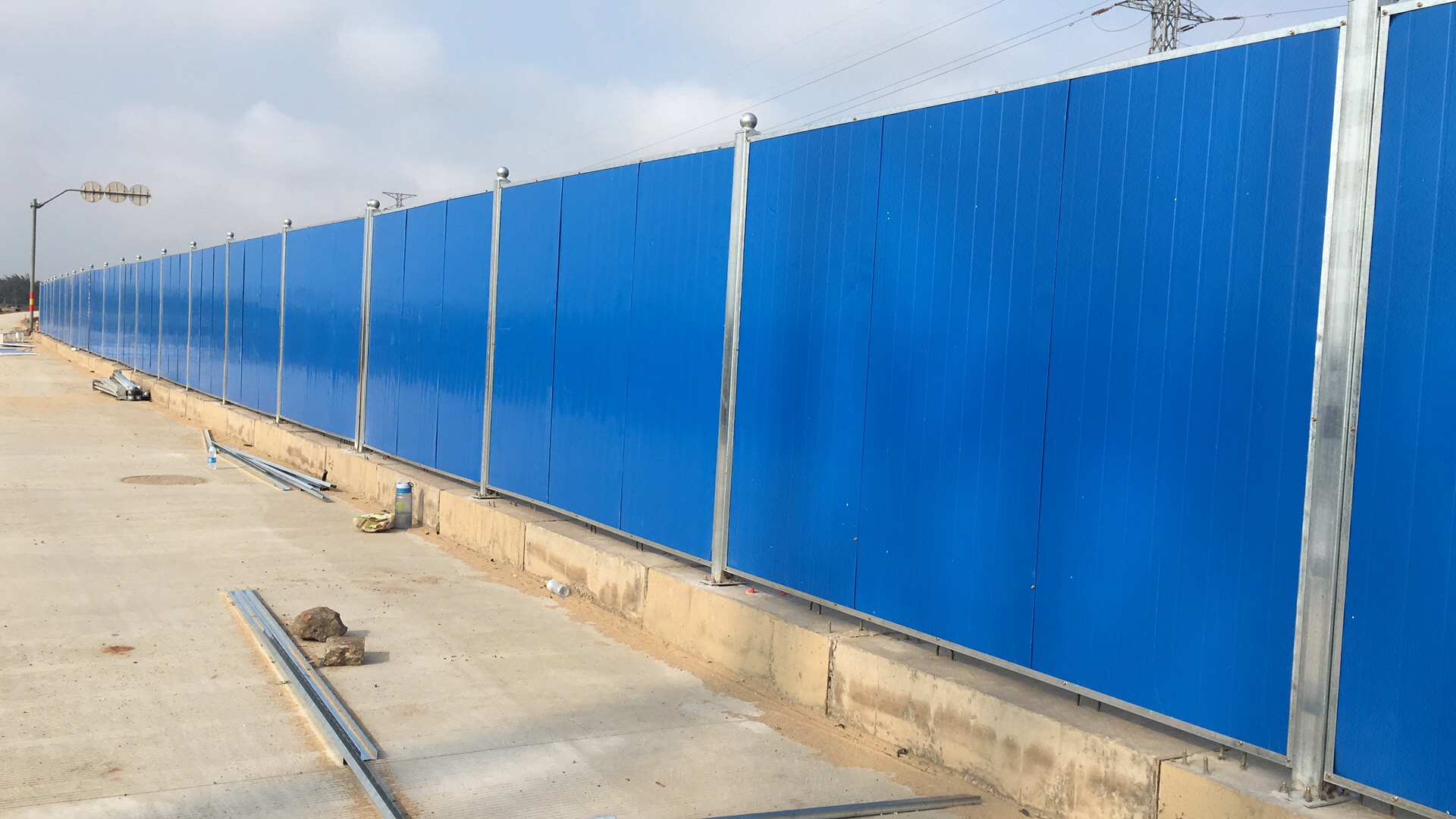 海南萬寧公路施工圍墻，價格美麗