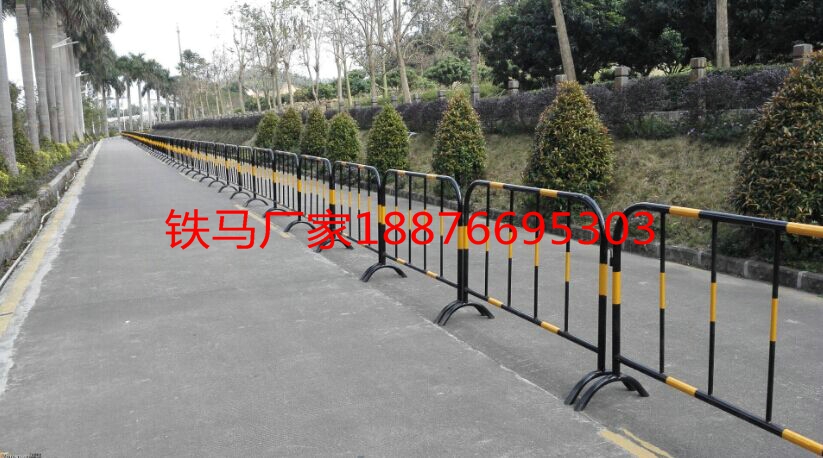 昌江施工鐵馬，?？谕景岔槍I(yè)供應(yīng)鐵馬廠家