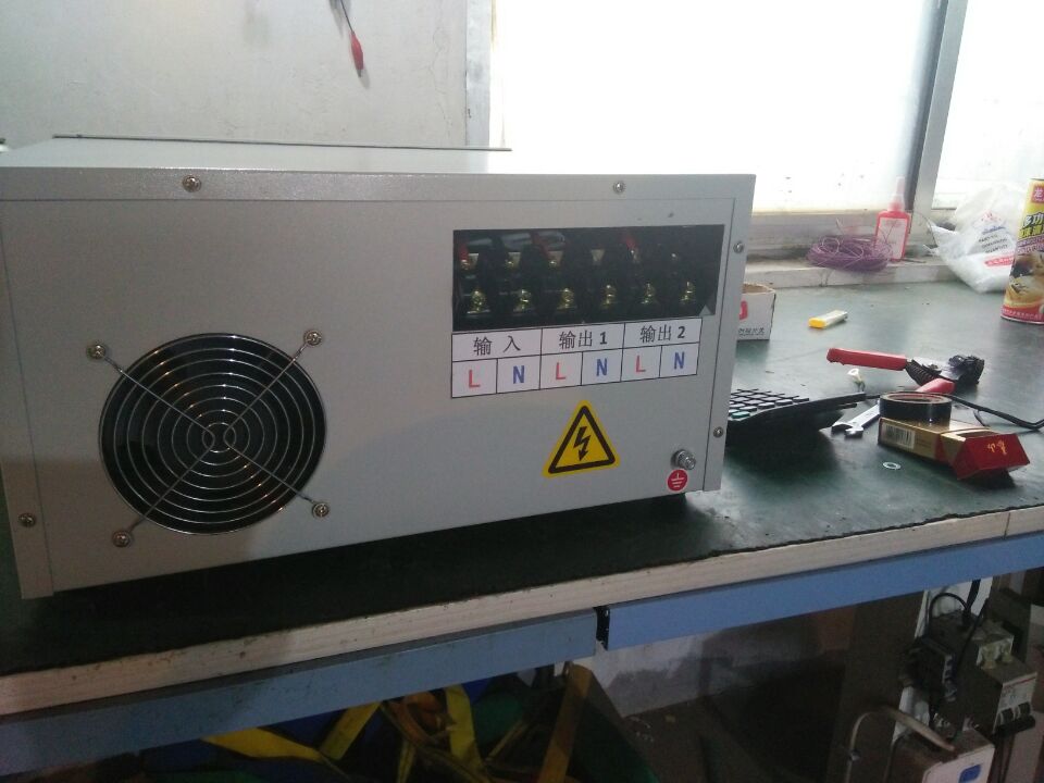 鹽城100V60HZ電源電動(dòng)船用充電機(jī)