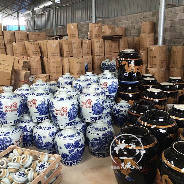 陶瓷酒壇酒瓶現(xiàn)貨批發(fā)