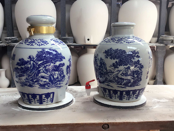 陶瓷酒壇子酒缸罐20斤小口高蓋送金色鎖扣打孔贈龍頭廠家直銷