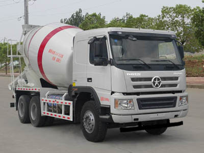 最新大運牌CGC5250GJBN5XCA型混凝土攪拌運輸車