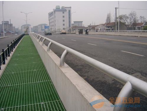火車站走道格柵板|揚(yáng)州鐵路用玻璃鋼格柵板|格柵規(guī)格廠