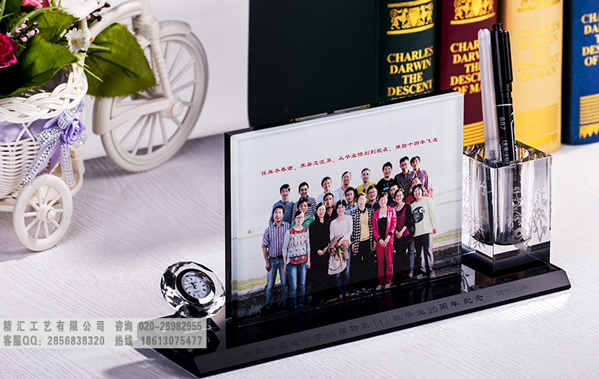 福州同學(xué)元旦二十周年聚會紀(jì)念品，老同學(xué)會水晶紀(jì)念冊，同學(xué)聯(lián)誼水晶相冊制作