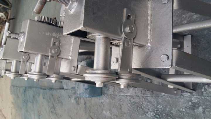 湖南常德石門(mén)縣小型手動(dòng)壓邊機(jī) 白鐵皮保溫壓邊機(jī) 鋁皮卷圓機(jī)起線(xiàn)機(jī)壓槽機(jī)批發(fā)商電話(huà)