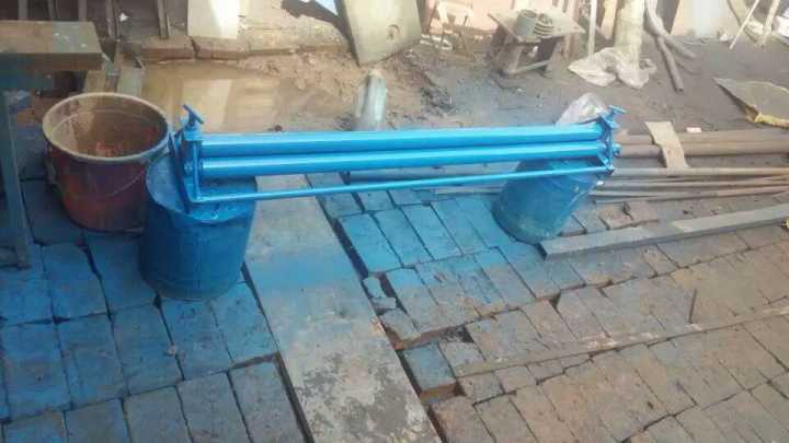西藏日喀則地區(qū)白朗縣小型卷圓機(jī)白鐵皮保溫壓邊機(jī)電動(dòng)卷圓壓邊一體機(jī)廠家生產(chǎn)地址