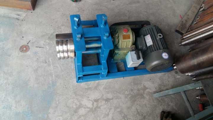 四川瀘州敘永縣【小型手動鐵皮壓邊機】 - 手搖式卷圓機白鐵皮保溫壓邊機設(shè)備多少錢一套